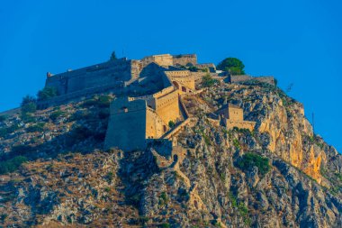 Yunan kenti Nafplio 'ya bakan Palamidi Kalesi.