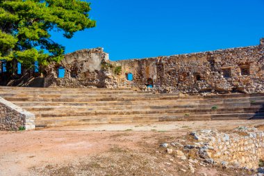 Yunanistan 'ın Nafplio kentindeki Akronafplia Kalesi manzaralı.