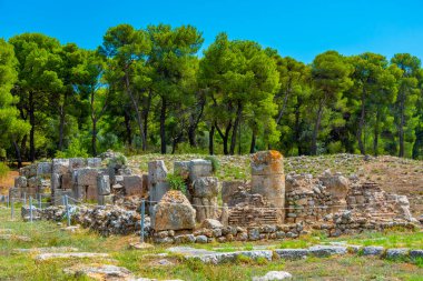 Yunanistan 'ın Epidaurus kentindeki Asklepios Sığınağı' nın kalıntıları.