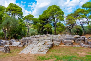 Yunanistan 'ın Epidaurus kentindeki Asklepios Sığınağı' nın kalıntıları.