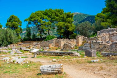 Yunanistan 'ın Epidaurus kentindeki Asklepios Sığınağı' nın kalıntıları.