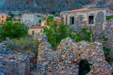 Yunanistan 'ın tarihi Monemvasia kentinin Stone Caddesi.