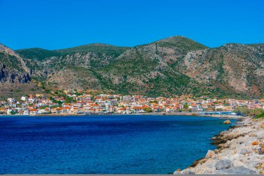 Yunan kenti Gefira 'nın Panorama manzarası.