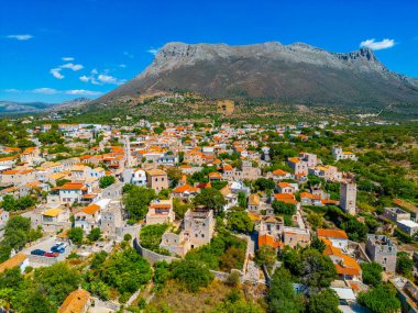 Yunan kenti Aeropoli 'nin Panorama manzarası.