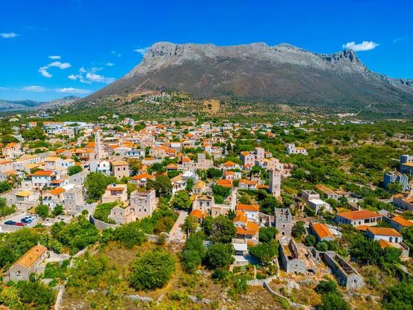 Yunan kenti Aeropoli 'nin Panorama manzarası.