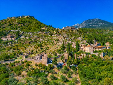 Yunanistan 'daki Mystras arkeoloji sahasının Panorama görünümü.