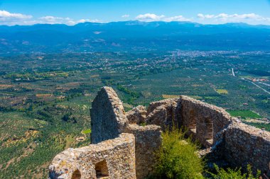 Yunanistan 'daki Mystras arkeoloji sahasının akropolü.