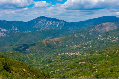 Yunanistan 'daki Moreloponese yarımadasında Langada geçidi.