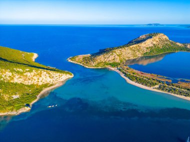 Yunanistan 'daki Limni Divari lagününün havadan görünüşü.