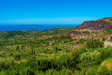 Finikounda yakınlarındaki Yunan kıyı şeridi manzarası.