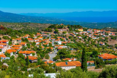 Yunanistan 'ın Hrisokellaria köyünün Panorama manzarası.