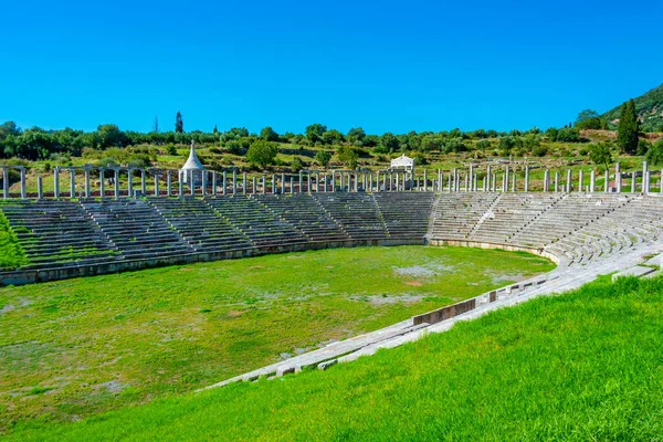 希腊古代梅西尼考古遗址的古代体育场 — 图库照片