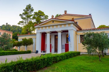 Yunanistan 'ın Olympia kentinde düzenlenen Olimpiyat Antik Oyunları Müzesi' nin günbatımı manzarası.