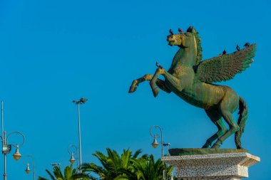 Yunanistan 'ın Corinth kentindeki Pegasus Heykeli Manzarası.