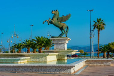 Yunanistan 'ın Corinth kentindeki Pegasus Heykeli Manzarası.