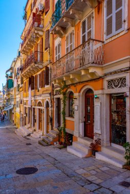 Kerkyra, Korfu, Yunanistan 'ın merkezindeki tarihi binalar.