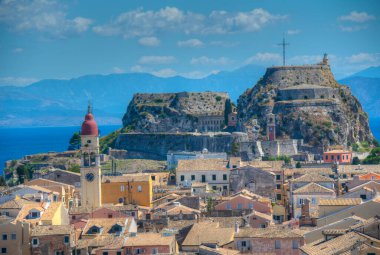 Yunan kenti Kerkyra 'nın çatı manzarası.