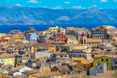 Yunan kenti Kerkyra 'nın çatı manzarası.
