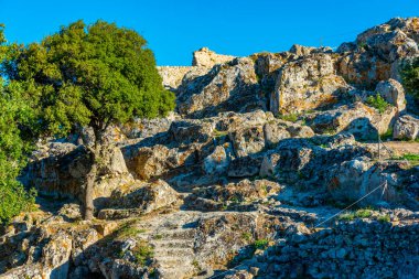 Yunan adası Korfu 'daki Angelokastro kalesi.