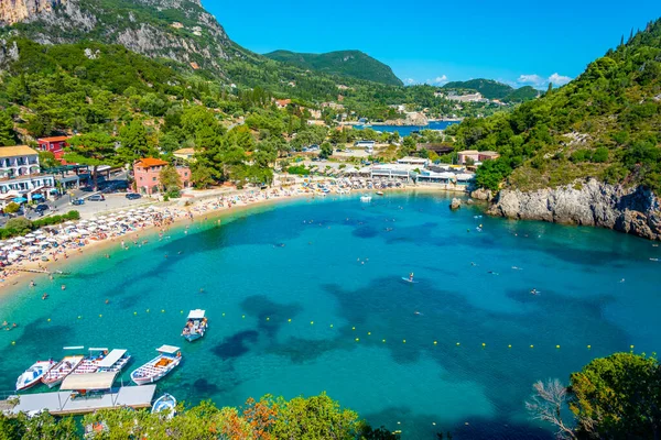 Yunanistan 'ın Korfu kentindeki Agios Spiridon plajının havadan görüntüsü.