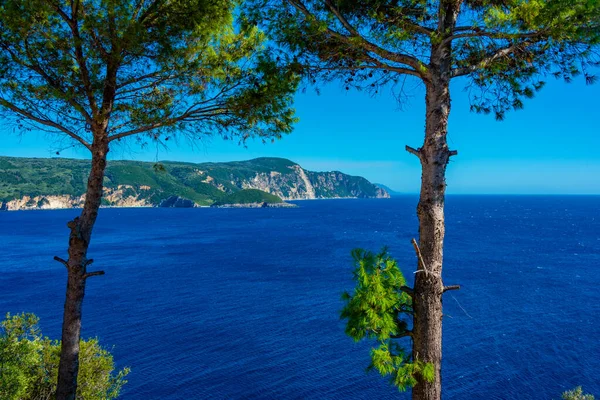 Klippen Bei Palaiokastritsa Auf Der Griechischen Insel Korfu — Stockfoto