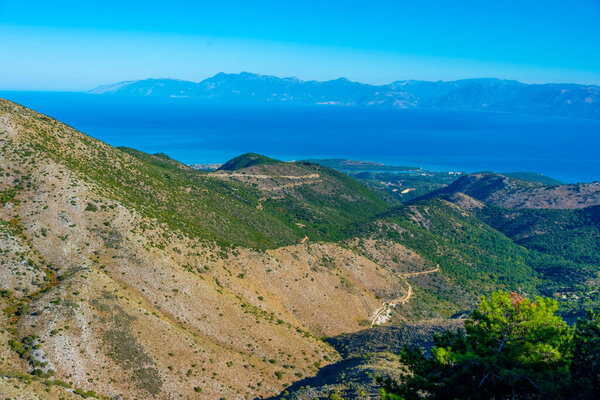 Пейзаж горы Пантократор на Корфу, Греция.