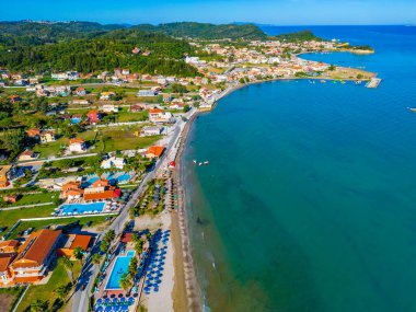 Yunanistan 'ın Korfu kentindeki Sidari plajının Panorama manzarası.