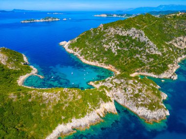 Yunan adası Korfu 'da Porto Timoni Sahili Panoraması.
