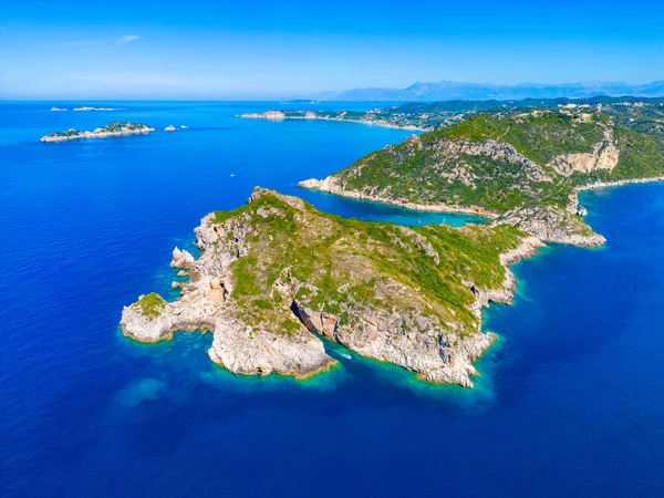 Yunan adası Korfu 'da Porto Timoni Sahili Panoraması.