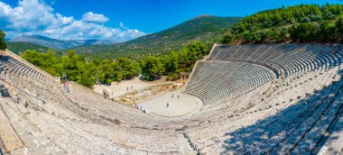 Yunanistan 'daki Epidaurus Asclepieion Antik Tiyatrosu.