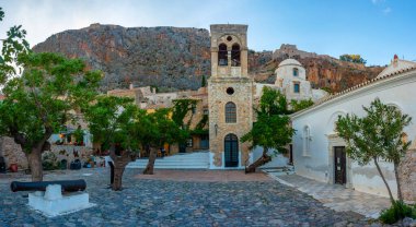Yunan Monemvasia kentindeki Elkomenos Christos Kilisesi.