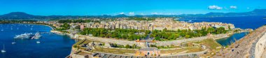 Yunan kenti Kerkyra 'nın Panorama manzarası.