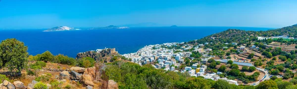 Vista Panoramica Delle Case Bianche Nella Città Mandraki Sull Isola — Foto Stock