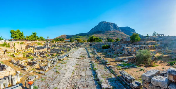 Лехайон Роуд Древнем Коринфе Греции — стоковое фото