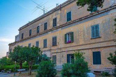 İtalyan Adası Procida 'daki Palazzo d' Avalos.