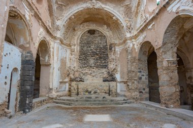 İtalyan adası Ischia 'daki Castello Aragonese süslemeleri..