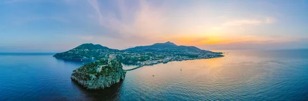 Panorama Het Eiland Ischia Castello Aragonese Italië — Stockfoto