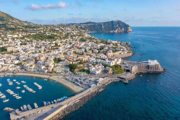 Lodě Kotvící Přístavu Forio Ostrově Ischia Itálie — Stock fotografie