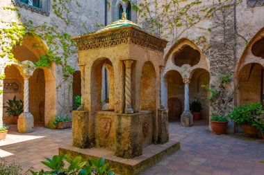 Villa Cimbrone İtalyan kasabası Ravello 'da.