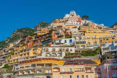 İtalya 'daki Positano kasabasının manzarası.