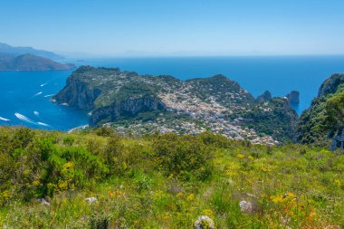 İtalyan adası Capri 'nin Panorama manzarası.