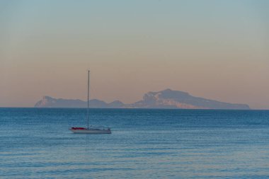 Napoli, İtalya 'dan Capri Adası.