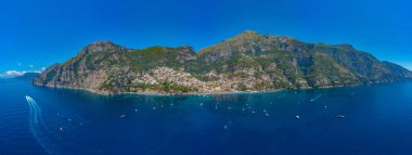 İtalya Positano 'da Costiera Amalfitana Panoraması.