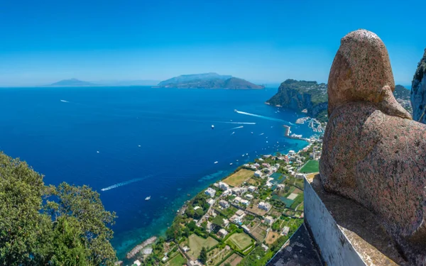 Statue Spfinx Surplombant Île Capri Italie — Photo