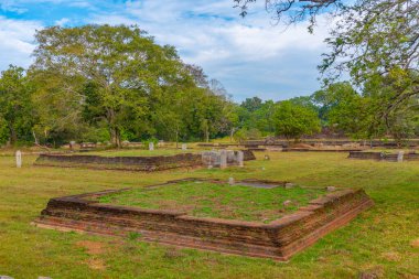 Sri Lanka 'daki Anuradhapura kalıntıları.