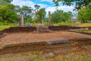 Sri Lanka 'daki Anuradhapura kalıntıları.
