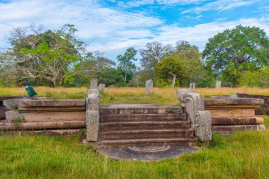 Sri Lanka 'daki Anuradhapura kalıntıları.