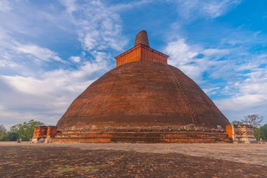 Sri Lanka Annuradhapura 'da Jetavanarama dagoba.