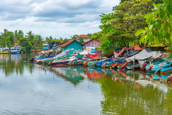 Amarre Barcos Pesqueros Orilla Laguna Negombo Sri Lanka — Foto de Stock