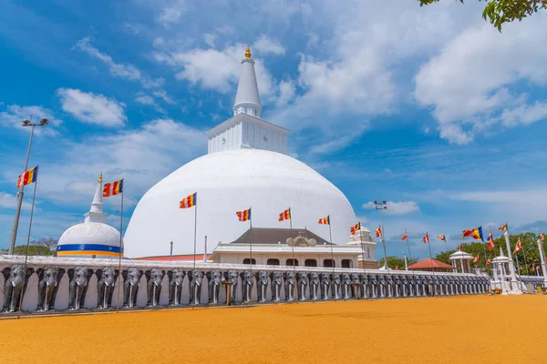 stock image Ruwanweli Maha Seya stupa built in Anuradhapura, Sri Lanka.